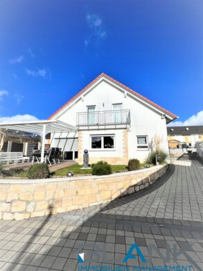 Geräumiges Einfamilienhaus für die ganze Familie!, 75177 Pforzheim, Einfamilienhaus