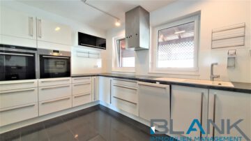 162 m² modernisierte Wohnfläche! 
Große 4,5-Zimmer Wohnung in Eppingen, 75031 Eppingen, Erdgeschosswohnung