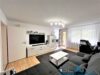 BARRIEREFREI ! Modernisierte 3,5 Zimmer Wohnung mit 2 Balkonen und Garage in PF-Sonnenhof - Wohnzimmer