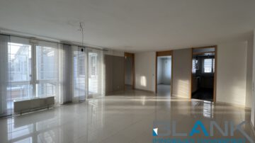 5-Zimmer-Wohnung in Stuttgart-Hausen!, 70499 Stuttgart / Hausen, Etagenwohnung