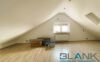 ** 3-Familienhaus mit großem Garten! ** - Wohn-/Esszimmer im Dachgeschoss