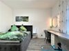 Provisionsfrei! Kernsaniertes 2-Zimmer-Apartment in zentraler Lage von Stuttgart Bad Cannstatt! - Schlafzimmer