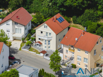Großzügiges Zweifamilienhaus mit Garten und Privatsphäre, 75179 Pforzheim, Zweifamilienhaus