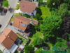Großzügiges Zweifamilienhaus mit Garten und Privatsphäre - Luftbildaufnahme Haus