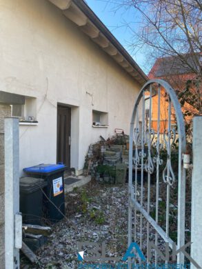 Zweifamilienhaus mit Sanierungspotenzial im Herzen von Pforzheim!, 75172 Pforzheim, Zweifamilienhaus