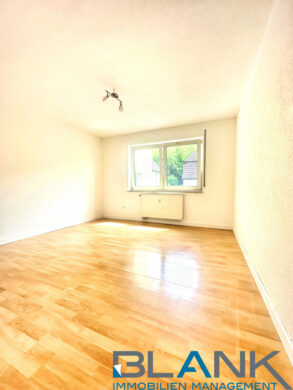 3-Zimmer-Wohnung mit Terrasse, Garage und Stellplatz – ideal für Eigennutzung oder Kapitalanlage !, 75223 Niefern-Öschelbronn, Erdgeschosswohnung