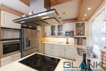 Ihr Rückzugsort in Mäuerach – Gepflegtes Einfamilienhaus mit großem Garten und Waldblick, 75181 Pforzheim / Mäurach, Zweifamilienhaus