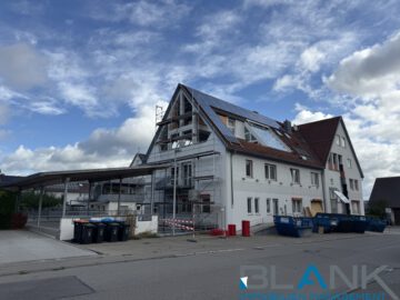 Neubau-Standard: 3,5-Zimmer-Wohnung mit Balkon und Stellplatz, 71083 Herrenberg, Etagenwohnung