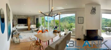 Exklusiv: Hochwertige 4-Zi.-Wohnung im 1. OG mit großzügiger Terrasse, Balkon und Garage !, 75175 Pforzheim, Etagenwohnung