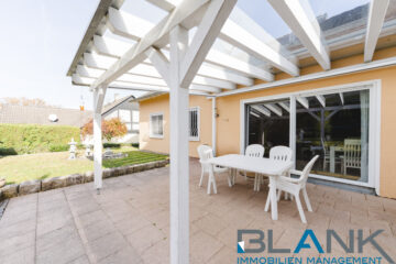 Ihr Rückzugsort in Mäuerach – Gepflegtes Einfamilienhaus mit großem Garten und Waldblick, 75181 Pforzheim / Mäurach, Zweifamilienhaus