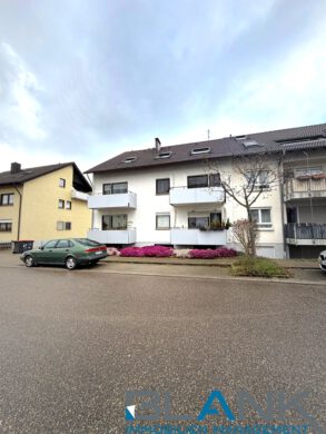 Wertbeständig investieren 7-Familienhaus mit gepflegter Struktur und sicherer Mietrendite!, 76149 Karlsruhe / Neureut, Mehrfamilienhaus