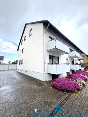 Wertbeständig investieren 7-Familienhaus mit gepflegter Struktur und sicherer Mietrendite!, 76149 Karlsruhe / Neureut, Mehrfamilienhaus