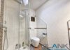 Bezugsfertige 2,5-Zimmer-Wohnung mit Terrasse, Balkon und Einbauküche - Bad