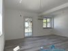 Hochattraktive 3 Zimmer Wohnung mit eigenem Eingang und Balkon - Erstbezug - Wohnen + Essen