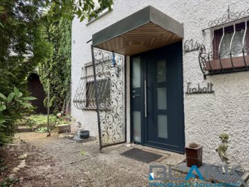 Gelegenheit in begehrter Lage von Sillenbuch: Eckreihenhaus mit Garten und Garagen, 70619 Stuttgart / Sillenbuch, Reihenhaus