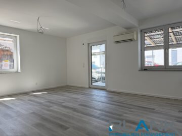 Hochattraktive 3 Zimmer Wohnung mit eigenem Eingang und Balkon – Erstbezug, 71083 Herrenberg / Kuppingen, Erdgeschosswohnung