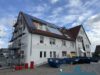 Neubau-Standard: 3,5-Zimmer-Wohnung mit Balkon und Stellplatz - Gebäudeaußenansicht
