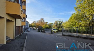 Voll möblierte moderne 4,5-Zimmer-Wohnung inklusive Einbauküche und Garagenstellplatz !, 75175 Pforzheim, Etagenwohnung