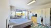 Renovierte 2-Zimmer-Wohnung inklusive Einbauküche und Stellplatz! - Wohnzimmer